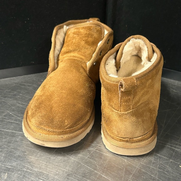 Ugg Shoes Size 7 Woman - Picture 13 of 13